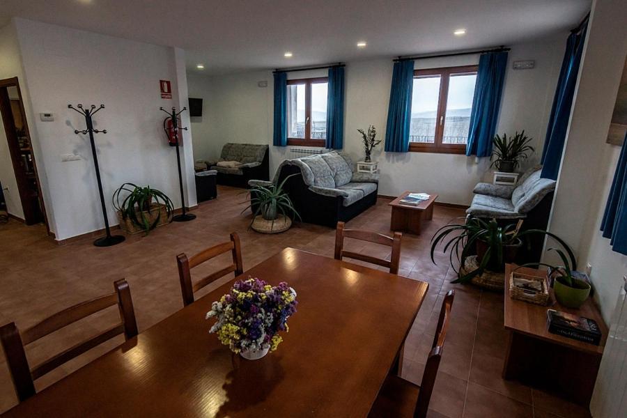 Albergue Turistico Tierras Altas Fuentes de Magana Екстериор снимка